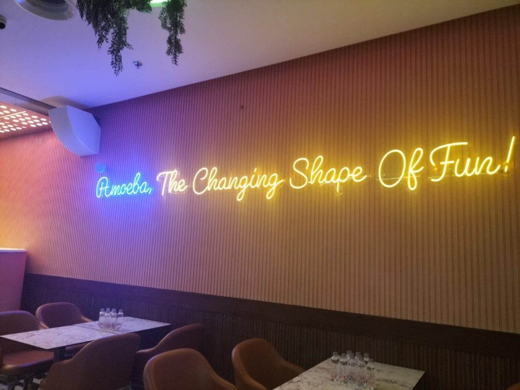 Lighting Up Your Brand: Neon Signage Ideas for Restaurants, Bars, and Cafes