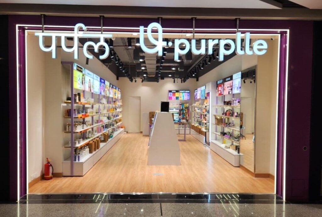 The Role of Furniture in Creating an Inviting Atmosphere for Your Customers